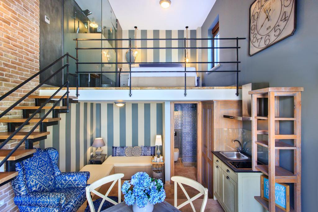 By The Sea Luxury Suites Λιμένας Εξωτερικό φωτογραφία
